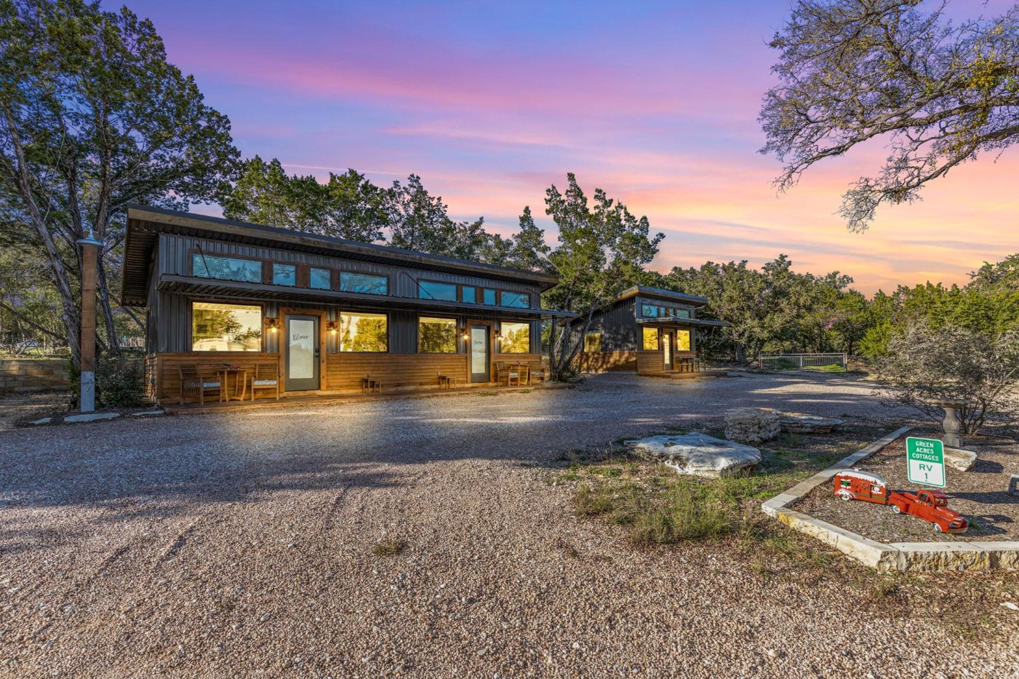 Hotel 7A Ranch Wimberley Esterno foto