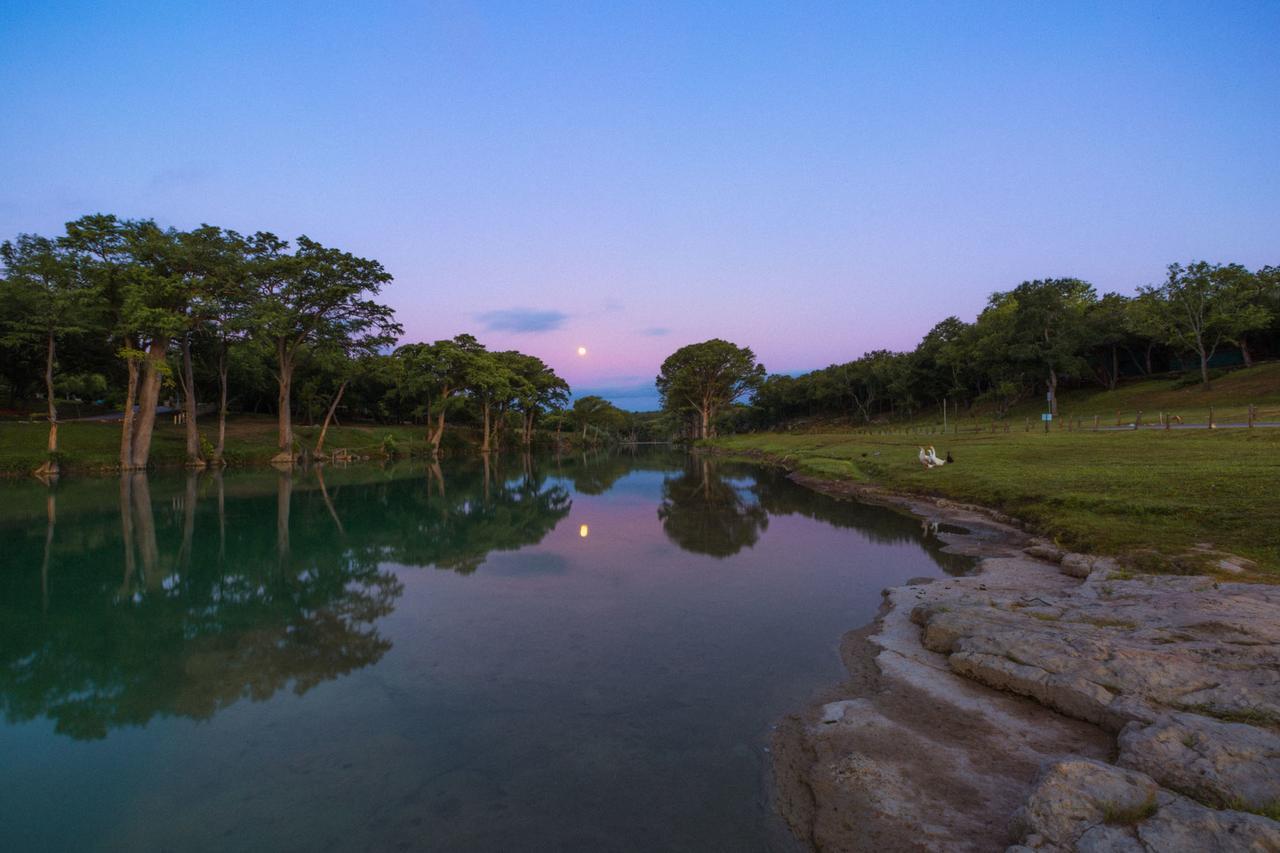 Hotel 7A Ranch Wimberley Esterno foto