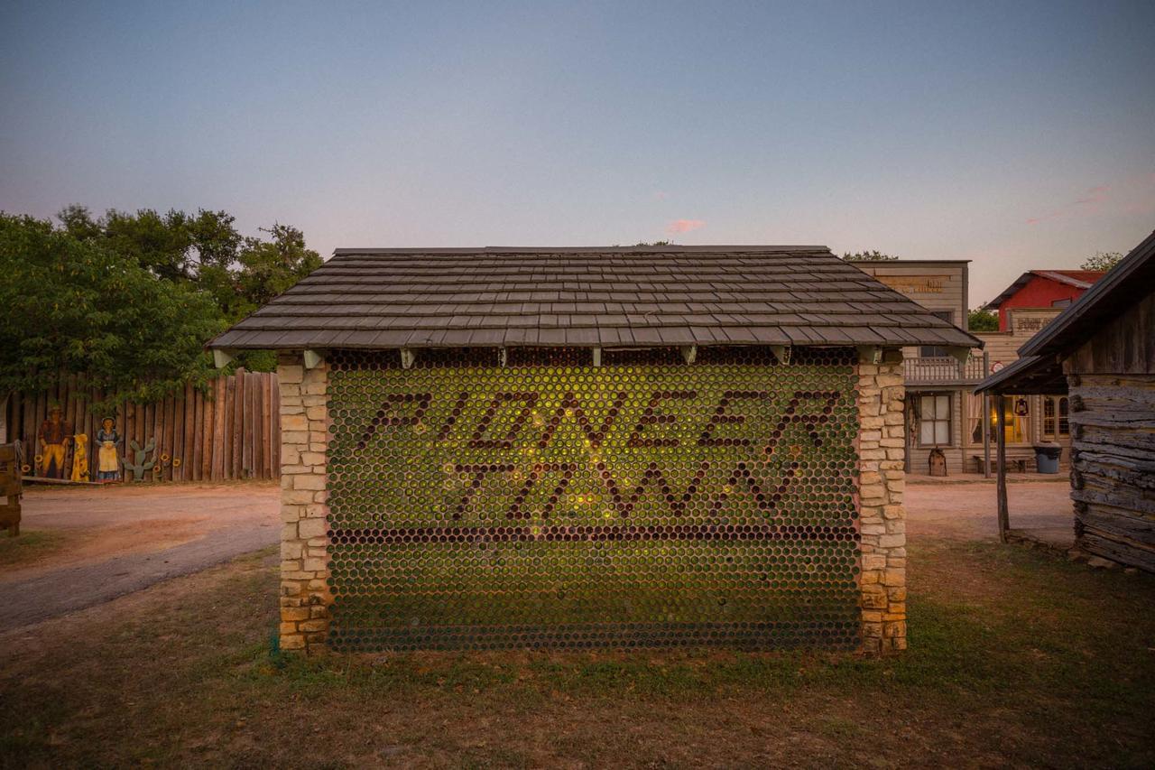 Hotel 7A Ranch Wimberley Esterno foto