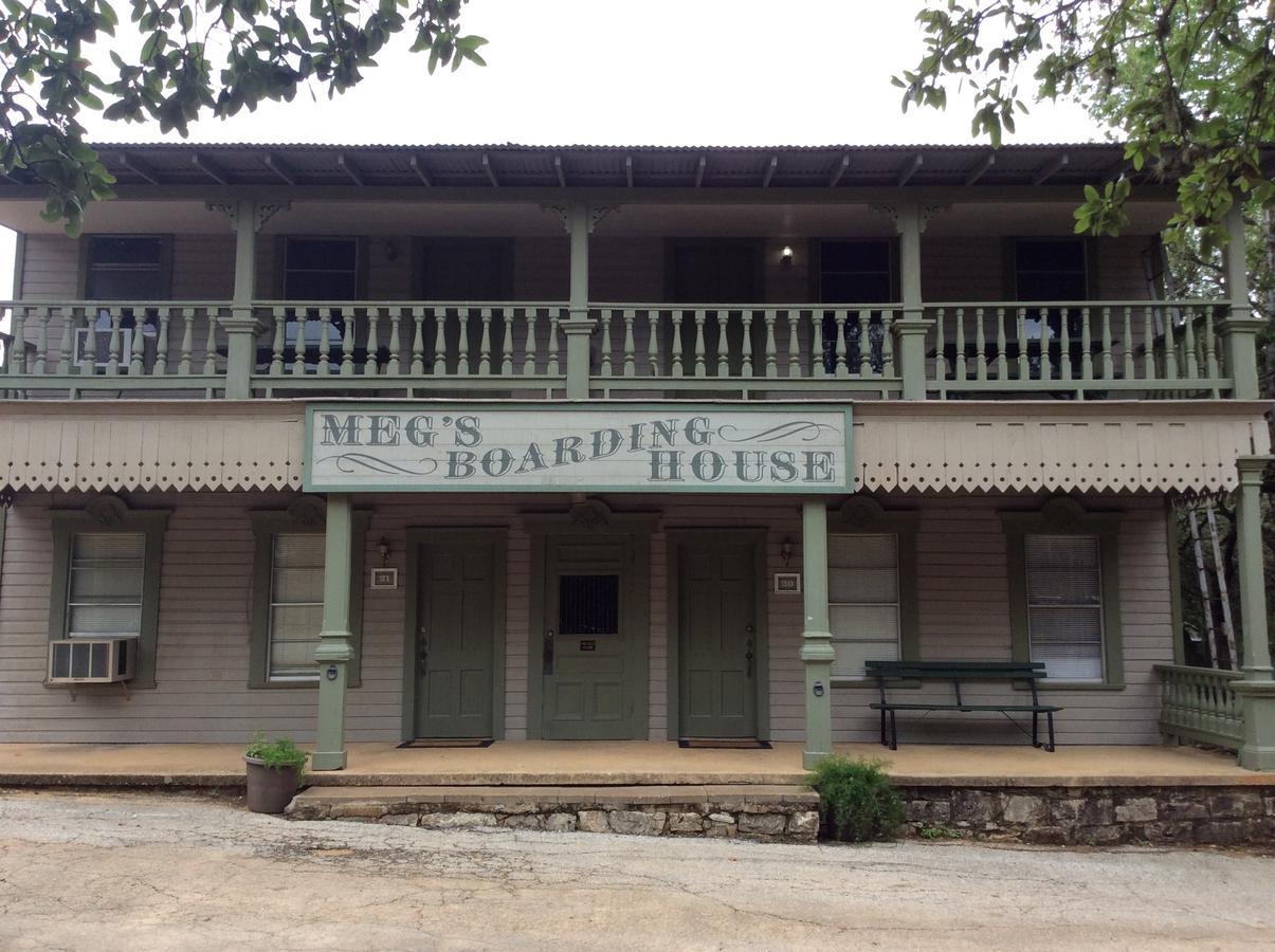 Hotel 7A Ranch Wimberley Esterno foto